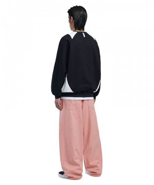 NOMANUAL（NOMANUAL）の「EMBLEM SWEATSHIRT - BLACK（スウェット・レディース・その他・SMALL/MEDIUM/LARGE）」の7枚目の写真