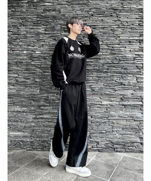 NOMANUAL（NOMANUAL）の「EMBLEM SWEATSHIRT - BLACK（スウェット・レディース・その他・SMALL/MEDIUM/LARGE）」の3枚目の写真