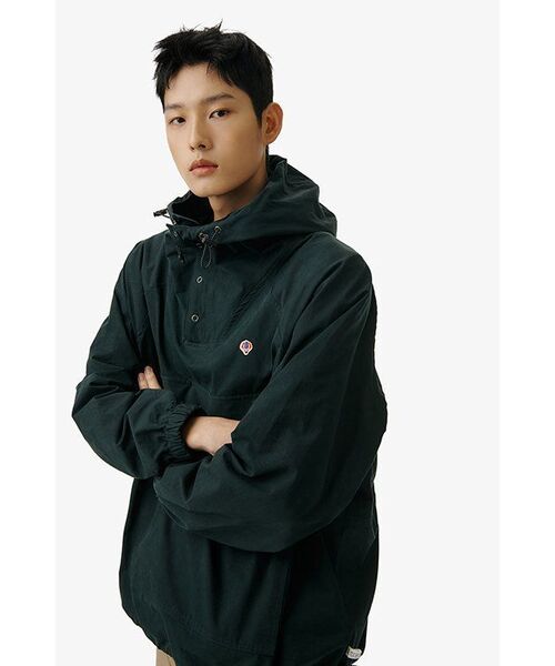 NOMANUAL（NOMANUAL）の「EMBLEM SWEATSHIRT - BLACK（スウェット・レディース・その他・SMALL/MEDIUM/LARGE）」の2枚目の写真