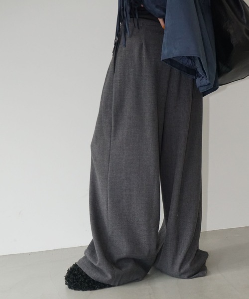 chuclla(チュクラ)の「タックボリュームパンツ chw25a134(スラックス・レディース・ダークグレー/モカ・L/M)」の21枚目の写真