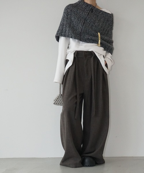 chuclla(チュクラ)の「タックボリュームパンツ chw25a134(スラックス・レディース・ダークグレー/モカ・L/M)」の5枚目の写真