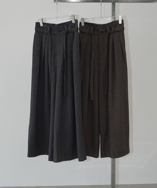 chuclla(チュクラ)の「タックボリュームパンツ chw25a134(スラックス・レディース・ダークグレー/モカ・L/M)」の13枚目の写真