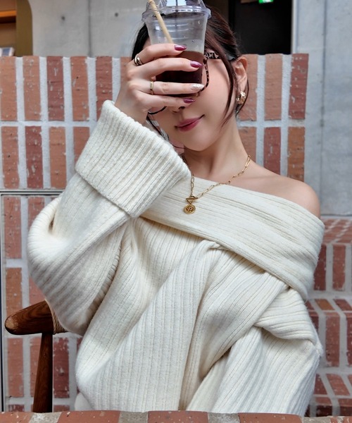 THEODORIC.dy(セオドリックディ)の「オフショルオーバートップス&パンツセット(ニット/セーター・レディース・アイボリー/ブラック/グレー/ベージュ・FREE)」の7枚目の写真