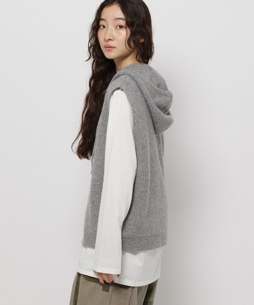 niko and（ニコアンド）の「ZIPニットフーディベスト（ニット