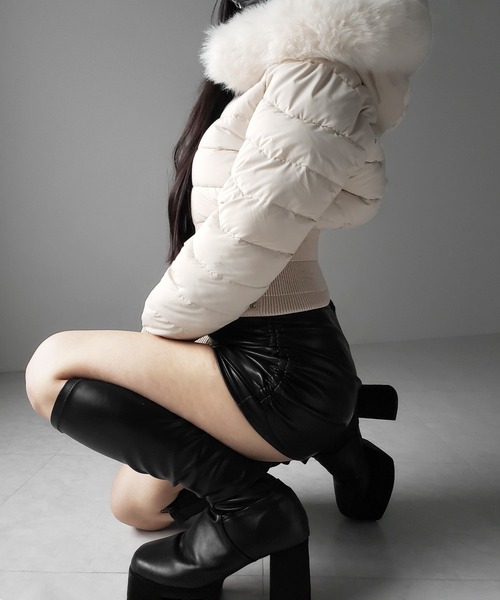 me+em select(ミームセレクト)の「※※【 2color 】ウエストマークファーフードレディフェイクダウンジャケット / waist mark fur hooded lady fake down jacket(ダウンジャケット/コート・レディース・ベージュ/ブラック・FREE)」の6枚目の写真