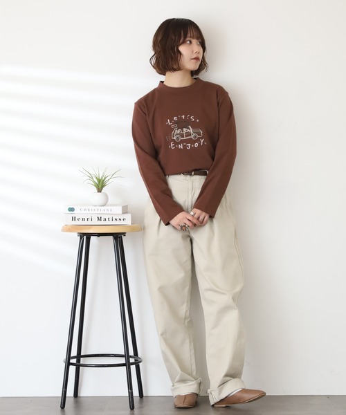 Emago（イマゴ）の「EMAGO ENJOY刺繍ﾛﾝｸﾞｽﾘｰﾌﾞ（Tシャツ/カットソー・レディース・アイボリー/ブラック/ブラウン・FREE）」の4枚目の写真
