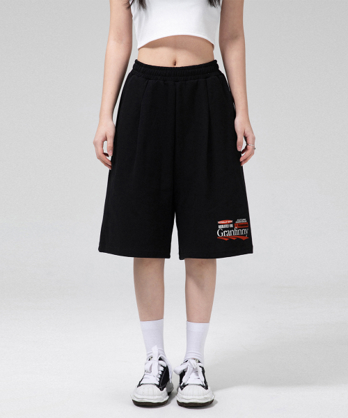 GRANFINNY（グランフィニ）の「プラン グラン ワンタック バミューダ ショートパンツ - ブラック（その他パンツ・レディース・ブラック・SMALL/LARGE）」の4枚目の写真