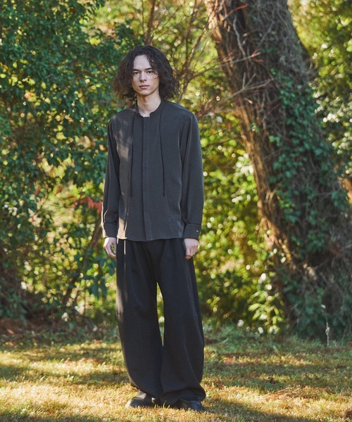 CASPER JOHN（キャスパージョン）の「String tie band collar shirts/ストリングタイバンドカラーシャツ（シャツ/ブラウス・メンズ・ホワイト/チャコールグレー・MEDIUM/LARGE/SMALL/X-SMALL）」の8枚目の写真