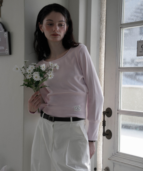 DEHEVE（デヘヴェ）の「Slim U-neck Long Sleeve [Pink]（Tシャツ/カットソー・レディース・PINK・FREE）」の4枚目の写真