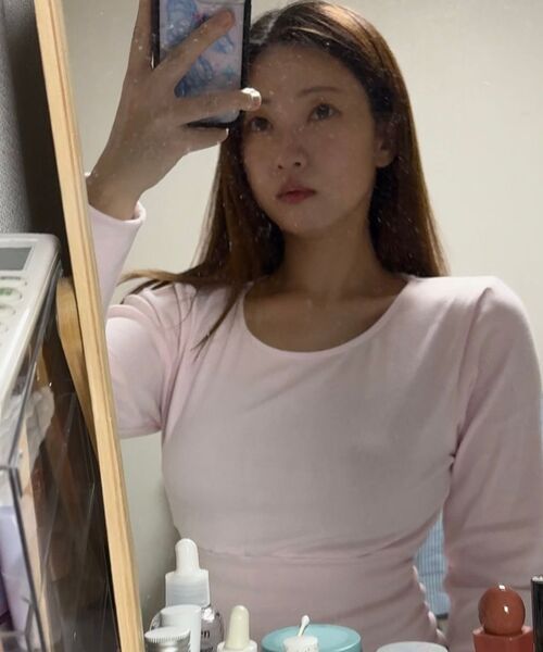DEHEVE（デヘヴェ）の「Slim U-neck Long Sleeve [Pink]（Tシャツ/カットソー・レディース・PINK・FREE）」の6枚目の写真