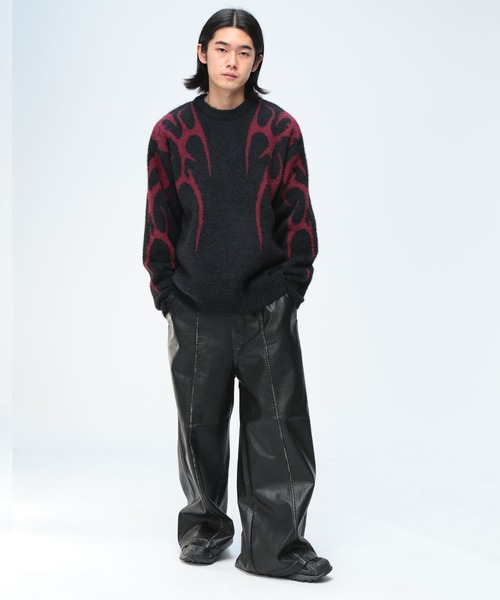 SAKAZEN(サカゼン)の「Cathy's Closet (キャシーズ クロセット) フェザー ジャガード クルーネック ニット 52706002(ニット/セーター・メンズ・ワイン/ブラック×レッド/ホワイト/ホワイト×ブラック・M/L)」の7枚目の写真