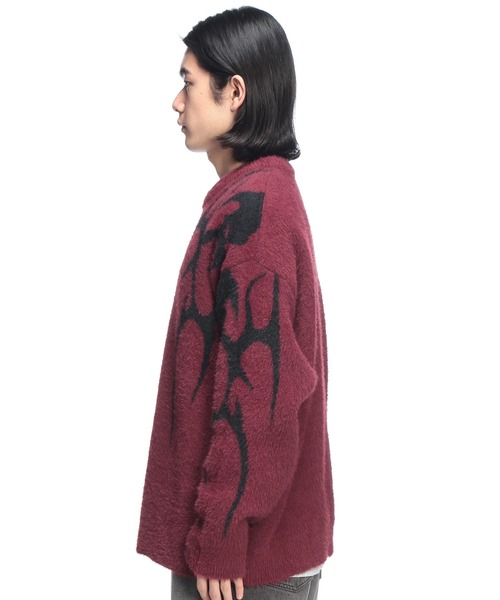 SAKAZEN(サカゼン)の「Cathy's Closet (キャシーズ クロセット) フェザー ジャガード クルーネック ニット 52706002(ニット/セーター・メンズ・ワイン/ブラック×レッド/ホワイト/ホワイト×ブラック・M/L)」の9枚目の写真