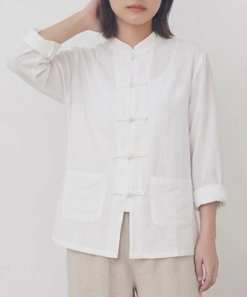 cammie(キャミー)の「チャイナボタンデザインシャツ(シャツ/ブラウス・レディース・ホワイト/ブラック・M/L)」の6枚目の写真