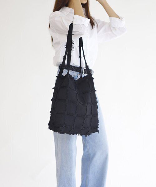 GREEN STUFF(グリーンスタッフ)の「思わず迫っているショッパーバッグ 53 エスニックフリンジ - black(ショルダーバッグ・レディース・その他・FREE)」の5枚目の写真