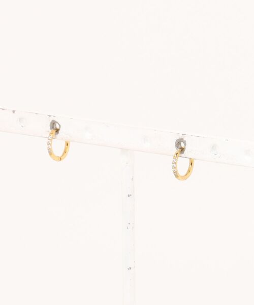 Jolie Toujours(ジョリトゥジュール)の「【汗や水に強い】〈ステンレス〉CZ6mmフープピアス(ピアス(両耳用)・レディース・ゴールド/シルバー・FREE)」の1枚目の写真