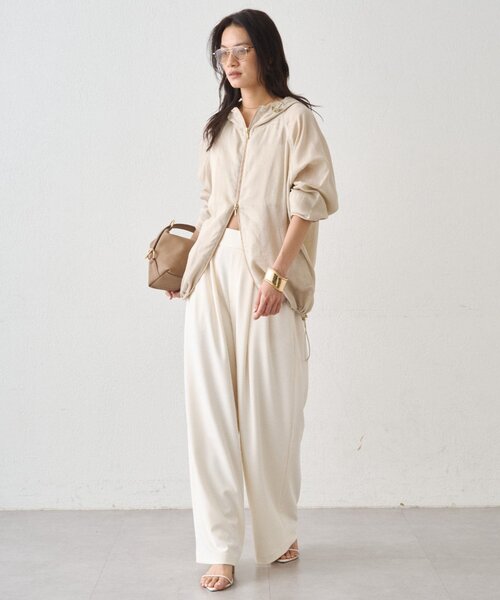 LOUNGEDRESS(ラウンジドレス)の「【@ld_risaコラボ】ジャージータックワイドパンツ(その他パンツ・レディース・ブラック/オフホワイト/ベージュ・SMALL/MEDIUM)」の8枚目の写真