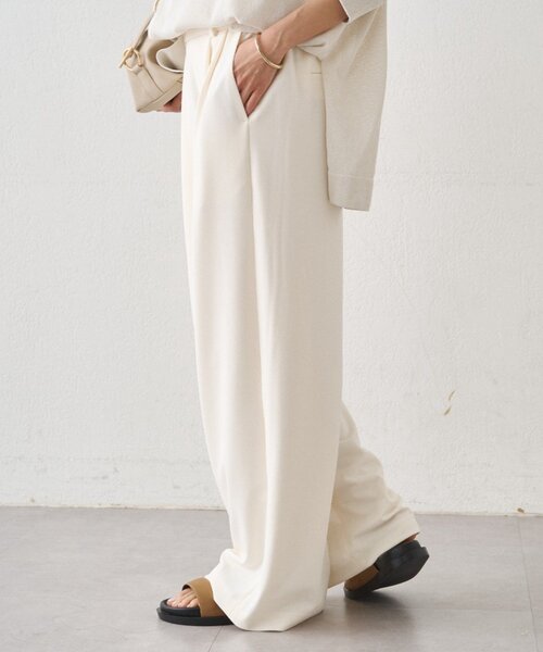 LOUNGEDRESS(ラウンジドレス)の「【@ld_risaコラボ】ジャージータックワイドパンツ(その他パンツ・レディース・ブラック/オフホワイト/ベージュ・SMALL/MEDIUM)」の13枚目の写真