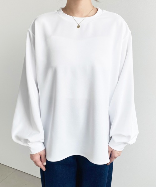 moment+（モーメントプラス）の「しわになりにくい長袖ストレッチジョーゼットTブラウス（Tシャツ/カットソー・レディース・ブラック/ネイビー/オフホワイト・M/L）」の20枚目の写真
