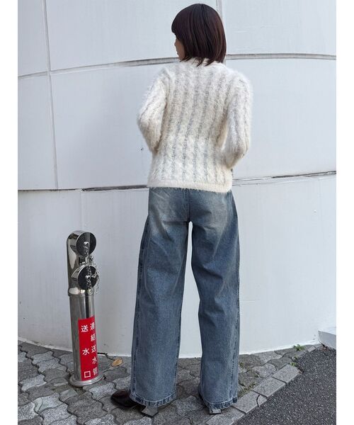 MURUA（ムルーア）の「パッチポケットバレルレッグデニム（デニムパンツ・レディース・ブルー・1/2）」の5枚目の写真