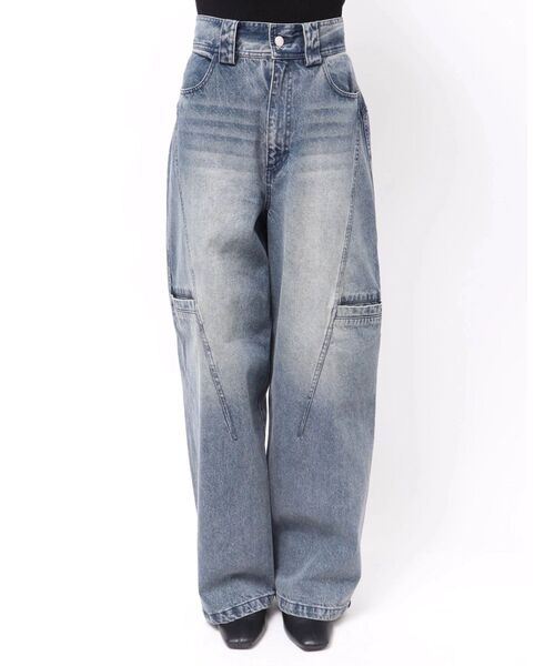MURUA（ムルーア）の「パッチポケットバレルレッグデニム（デニムパンツ・レディース・ブルー・1/2）」の7枚目の写真