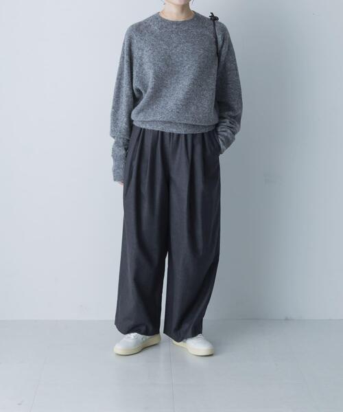 かぐれ(カグレ)の「アルパカクルーネックニット(ニット/セーター・レディース・グレー/イエロー/ブルー・FREE)」の10枚目の写真