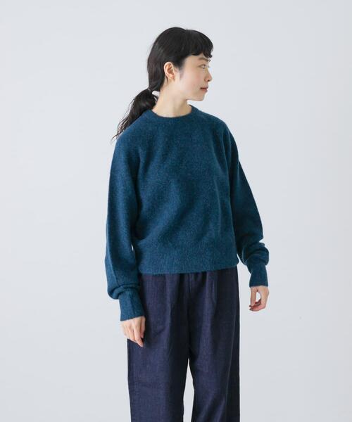 かぐれ(カグレ)の「アルパカクルーネックニット(ニット/セーター・レディース・グレー/イエロー/ブルー・FREE)」の21枚目の写真