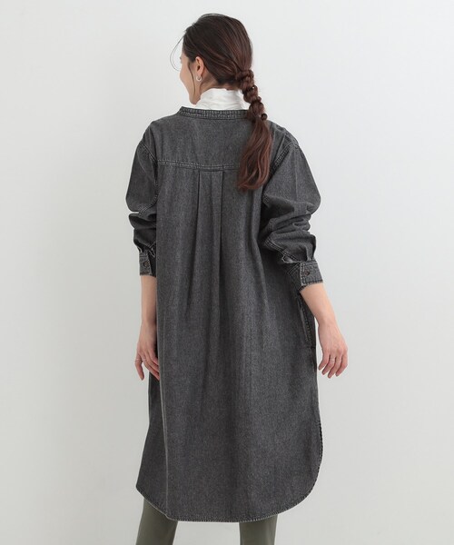 SHOO・LA・RUE(シューラルー)の「【ライトオンスデニム/S-LL】体型カバーにも ロングデニムシャツワンピース(ワンピース・レディース・ブラック/ライトブルー/ブルー系その他・02/01/04/03)」の6枚目の写真
