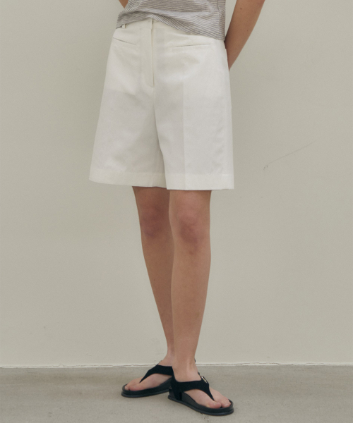 THEMARGOT（ザマルゴット）の「ビスコースバミューダハーフパンツ_ivory（その他パンツ・レディース・その他・SMALL/MEDIUM）」の2枚目の写真