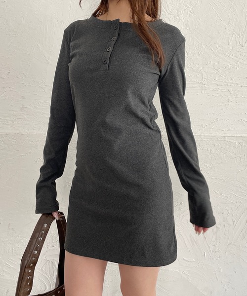 ROGER AND RAW（ロジャーアンドロウ）の「ヘンリーネック長袖ミニワンピース（ワンピース・レディース・ブラウン/チャコールグレー・FREE）」の5枚目の写真