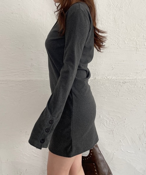 ROGER AND RAW（ロジャーアンドロウ）の「ヘンリーネック長袖ミニワンピース（ワンピース・レディース・ブラウン/チャコールグレー・FREE）」の7枚目の写真