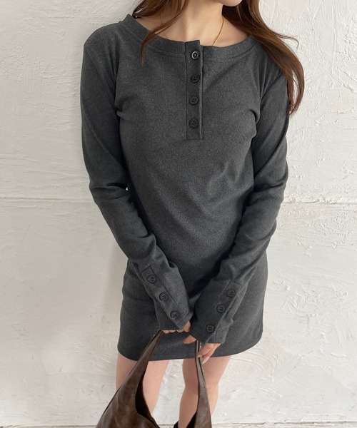 ROGER AND RAW（ロジャーアンドロウ）の「ヘンリーネック長袖ミニワンピース（ワンピース・レディース・ブラウン/チャコールグレー・FREE）」の11枚目の写真