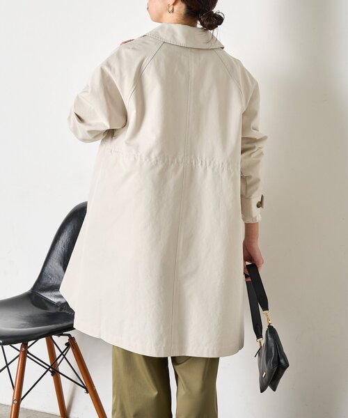 Jena espace merveilleux(ジェナ エスパスメルヴェイユ)の「ウエストギャザーコート(ステンカラーコート・レディース・アイボリー/カーキ・FREE)」の16枚目の写真