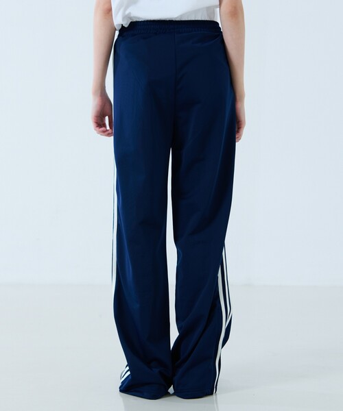 adidas(アディダス)の「【adidas originals / アディダスオリジナルス】FIRE BIRD LOOSE / ファイヤーバード ルーズ(その他パンツ・レディース・ネイビー・M/S)」の4枚目の写真