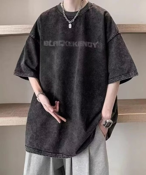 SHEPP(シープ)の「【UNISEX】ヴィンテージ風ウォッシュド加工 ストリート ビッグシルエットT ハーフスリーブ(Tシャツ/カットソー・メンズ・ブラック・M/L)」の4枚目の写真