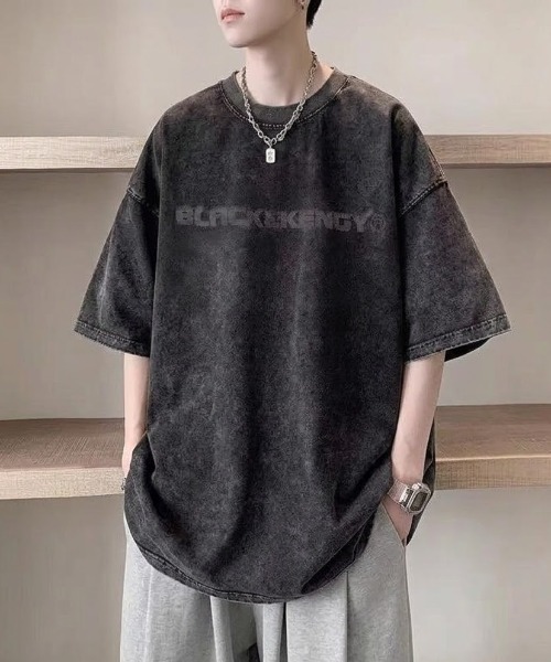 SHEPP(シープ)の「【UNISEX】ヴィンテージ風ウォッシュド加工 ストリート ビッグシルエットT ハーフスリーブ(Tシャツ/カットソー・メンズ・ブラック・M/L)」の2枚目の写真