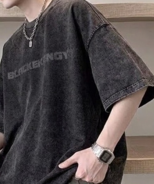 SHEPP(シープ)の「【UNISEX】ヴィンテージ風ウォッシュド加工 ストリート ビッグシルエットT ハーフスリーブ(Tシャツ/カットソー・メンズ・ブラック・M/L)」の8枚目の写真