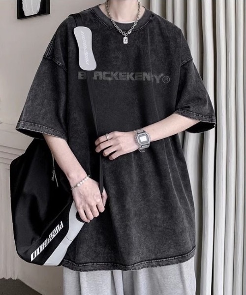 SHEPP(シープ)の「【UNISEX】ヴィンテージ風ウォッシュド加工 ストリート ビッグシルエットT ハーフスリーブ(Tシャツ/カットソー・メンズ・ブラック・M/L)」の11枚目の写真