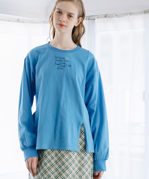 POU DOU DOU(プードゥドゥ)の「スリットデザインロゴ刺繍ロンT(Tシャツ/カットソー・レディース・オフホワイト/ブルー/ネイビー・3)」の6枚目の写真