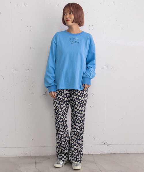 POU DOU DOU(プードゥドゥ)の「スリットデザインロゴ刺繍ロンT(Tシャツ/カットソー・レディース・オフホワイト/ブルー/ネイビー・3)」の8枚目の写真