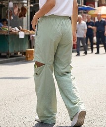 N.s（エヌドットエス）の「【ROXY/ロキシー】MY OASIS PANTS/ベンチレーション付き　シャリ感　ドローコード付き　ナイロンパンツ（その他パンツ）」
