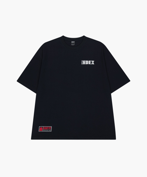 HDEX(エイチデックス)の「コアスモールロゴジャイアントフィットショートスリーブ(ブラック)(Tシャツ/カットソー・メンズ・ブラック・LARGE/X-LARGE/2XL/3XL/MEDIUM)」の2枚目の写真