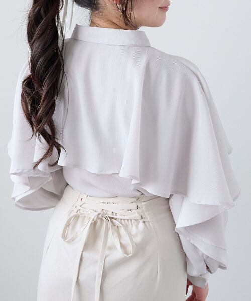 MAJESTIC LEGON（マジェスティックレゴン）の「シアーケープロングスリーブブラウス（シャツ/ブラウス・レディース・ブラック/ブラック系その他/ホワイト系その他2/グレー/グレー系その他/アイボリー・MEDIUM）」の21枚目の写真