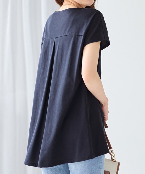 alotta(アロッタ)の「細見え叶う!AラインフレアチュニックTシャツ(チュニック・レディース・ブラック/ライラック/ブルー/ホワイト/ネイビー・M/L/LL)」の12枚目の写真
