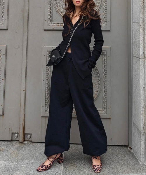 esutoreja(エストレジャ)の「センタースリットVネックカーディガン(カーディガン/ボレロ・レディース・ピンク/ブラック/アイボリー・FREE)」の14枚目の写真