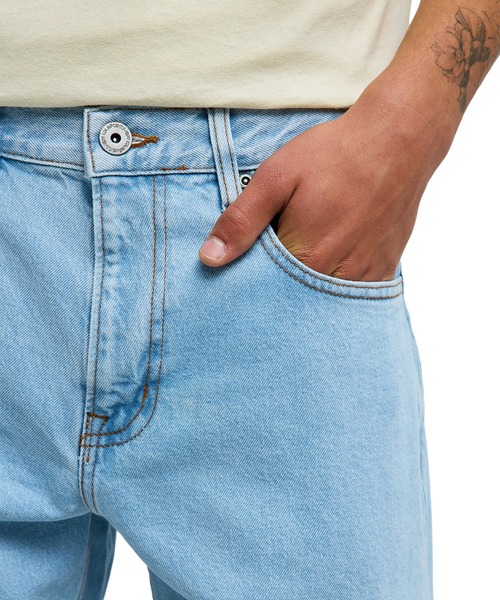 Quiksilver(クイックシルバー)の「QUIKSILVER メンズ QUIKSILVER STRAIGHT デニムストレートパンツ ベーシックシルエット【2026年春夏モデル】/クイックシルバーストレートデニム(デニムパンツ・メンズ・ライトブルー/ブラック・30inch/32inch/34inch)」の18枚目の写真
