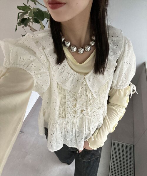 CIAOPANIC(チャオパニック)の「【She desires…】レースアップパフスリーブブラウス(シャツ/ブラウス・レディース・ホワイト・ONE SIZE)」の1枚目の写真
