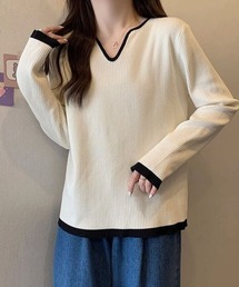 Vネックレイヤードトップス