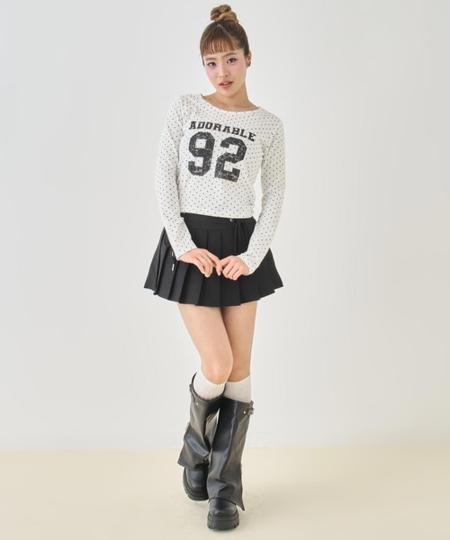 ANAP(アナップ)の「ドット柄サイドギャザーナンバリングロンT(Tシャツ/カットソー・レディース・グレー/オフホワイト・F)」の6枚目の写真