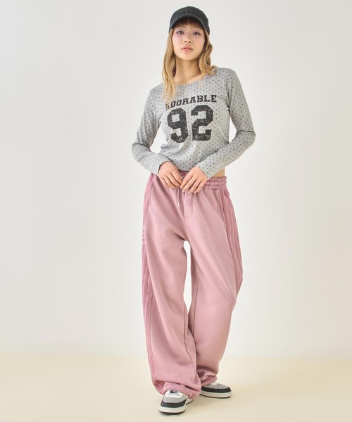 ANAP(アナップ)の「ドット柄サイドギャザーナンバリングロンT(Tシャツ/カットソー・レディース・グレー/オフホワイト・F)」の10枚目の写真
