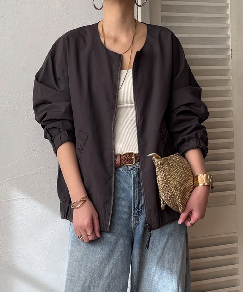 LBC(エルビーシー)の「ナイロンシャーリングブルゾン(ブルゾン・レディース・カーキ/チャコール/オフホワイト・L/M)」の3枚目の写真